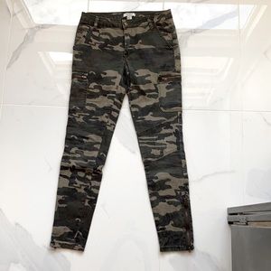 Camo pants